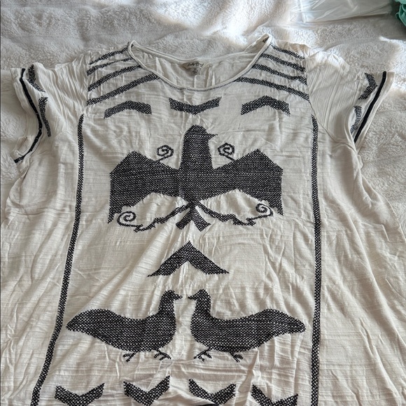 Lucky Brand Cream T-Shirt with Black Stitching - Picture 4 of 5